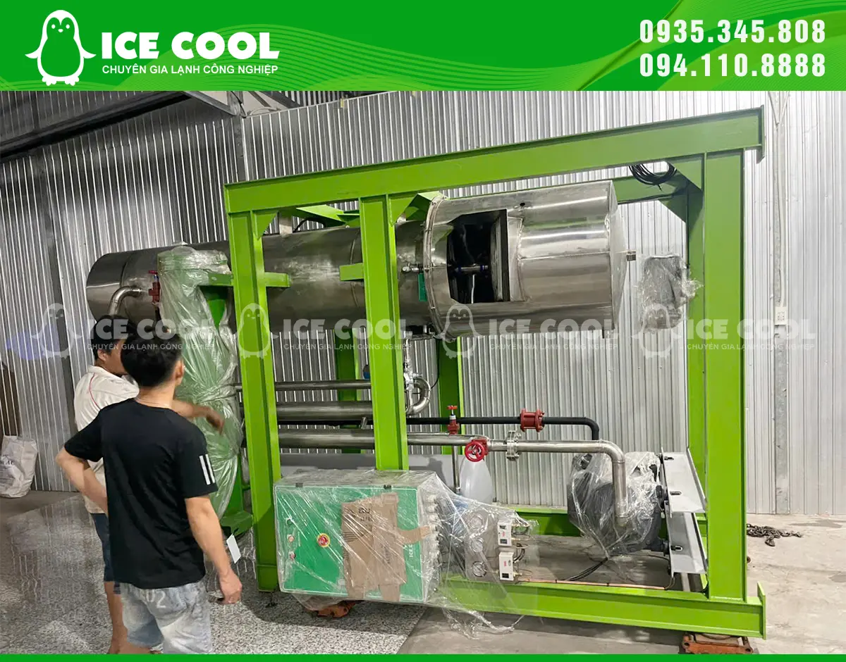ICE COOL lắp đặt máy tận nơi và hướng dẫn khách hàng vận hành tận tình
